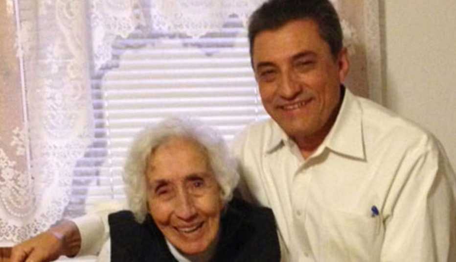 Lee más sobre el artículo Las recompensas de cuidar a una madre
